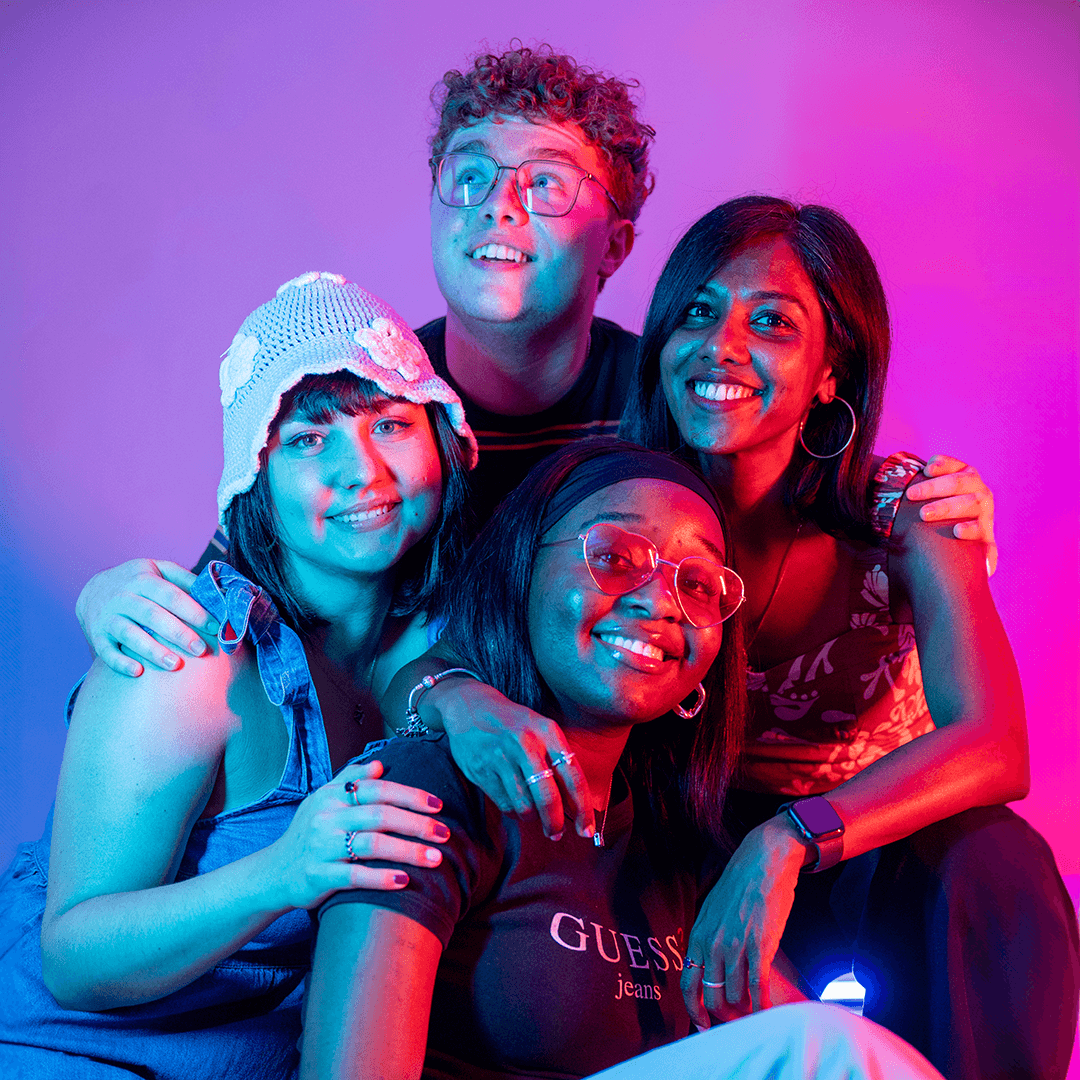 Get your official Hallam graduation gifts and clothing.